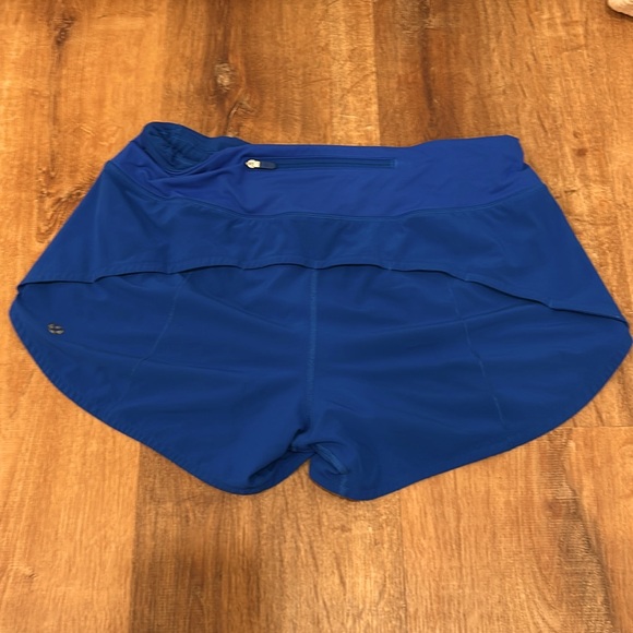 Lululemon Speed Up Low-Rise Lined Short 2.5” - Picture 2 of 2